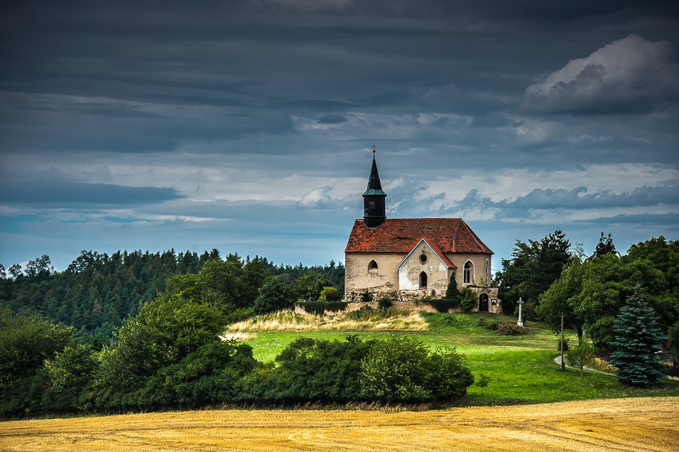 Kostel Chvojínek