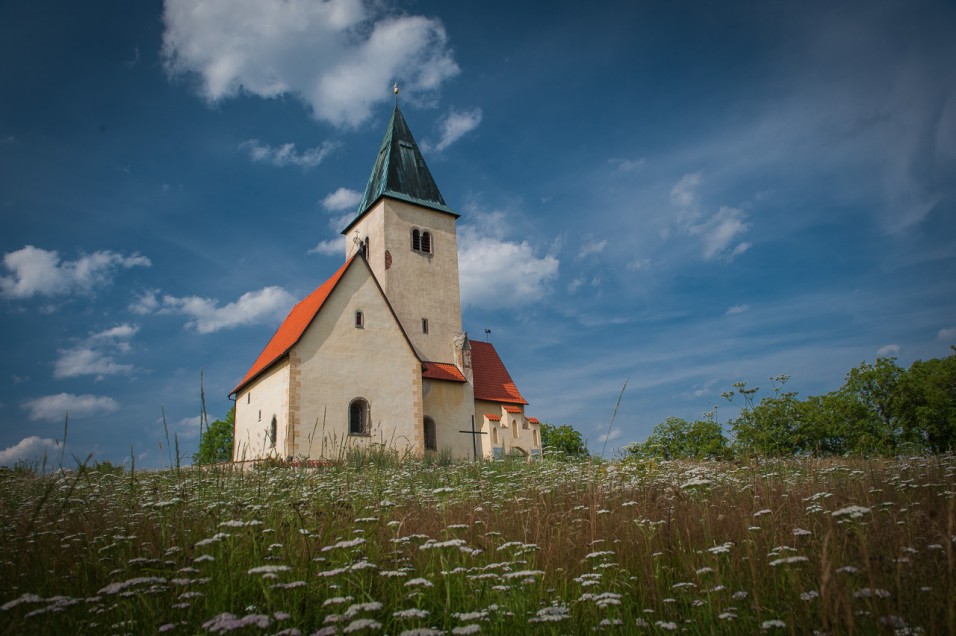 Tajemný kostel Chvojen