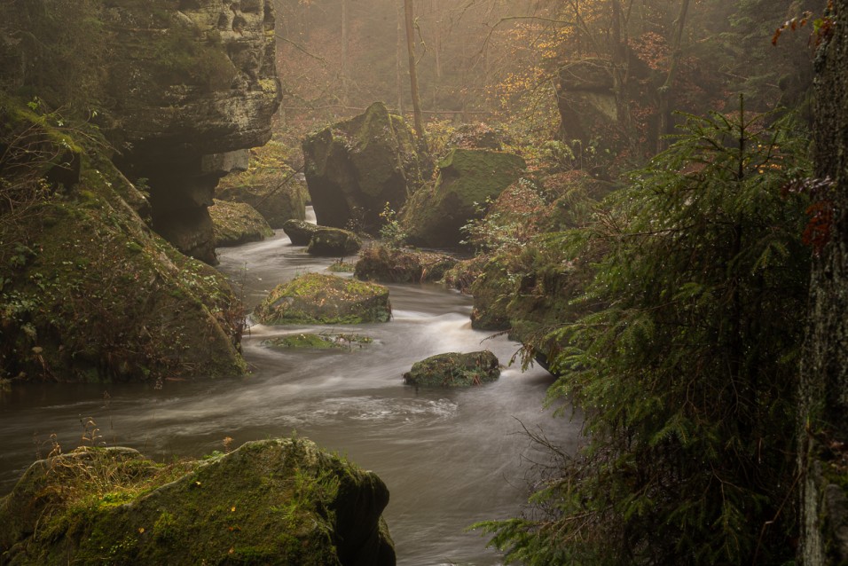 Soutěskou Kamenice