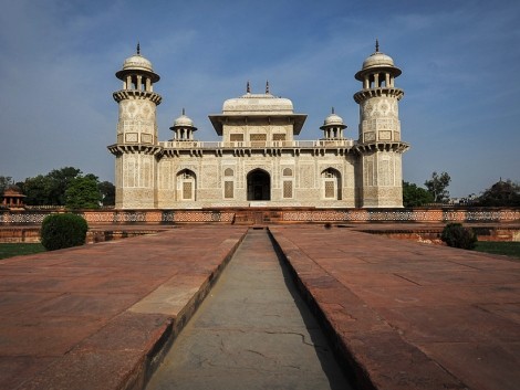Příchod k Akbarově hrobce