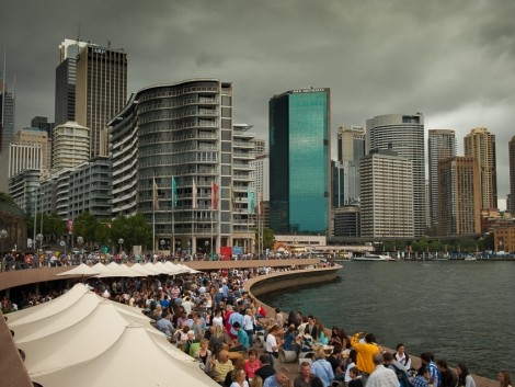 pohled z Opery na centrum Sydney