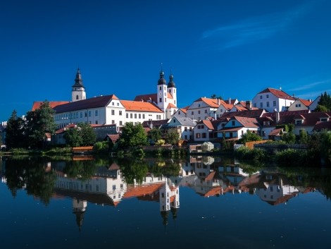 Pohled na Telč od vody