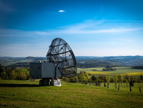 Pod ondřejovskou hvězdárnou