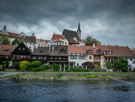 Pravý břeh Vltavy