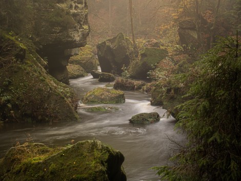 Soutěskou Kamenice