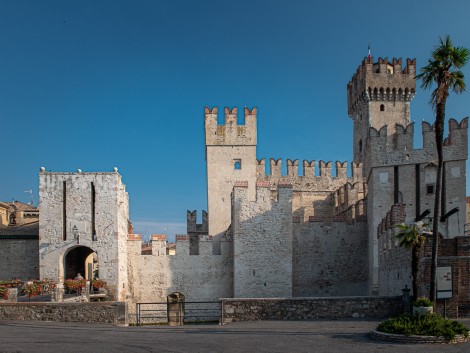 Vstupní do města Sirmione