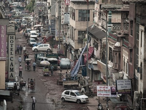 Jedna ulice Dillí po ránu