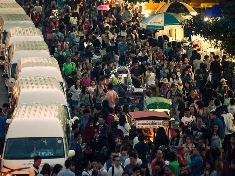 Tlačenice u weekend market