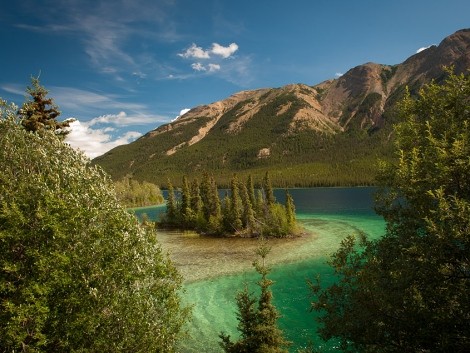 Další pohled na kanadské jezero