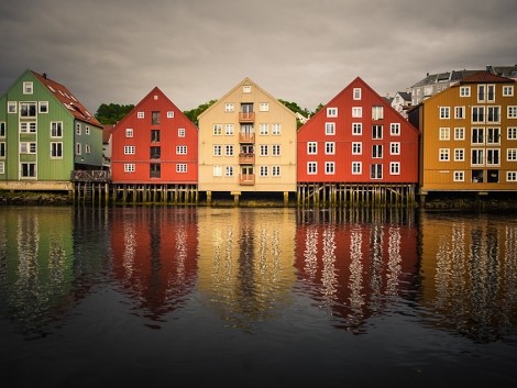 trondheim při ústí řeky Nid